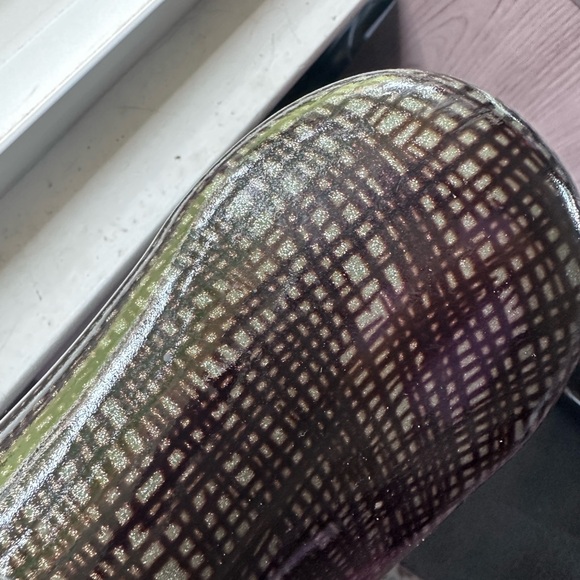 Dansko Shoes - Picture 2 of 4